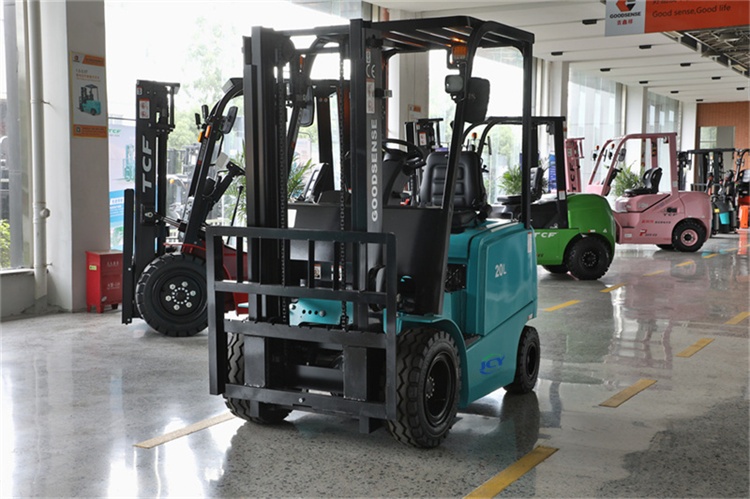 electric forklift