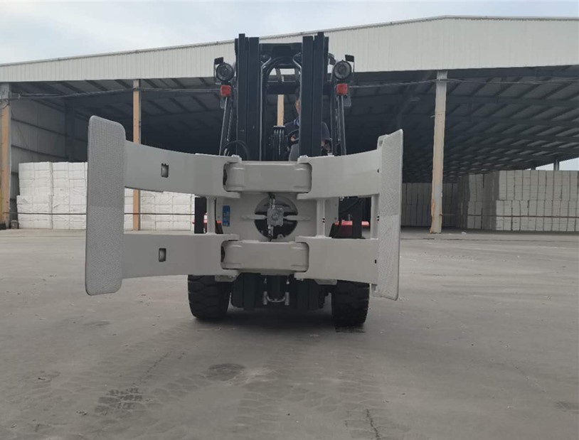 Application of Forklift Paper Roll Clamp