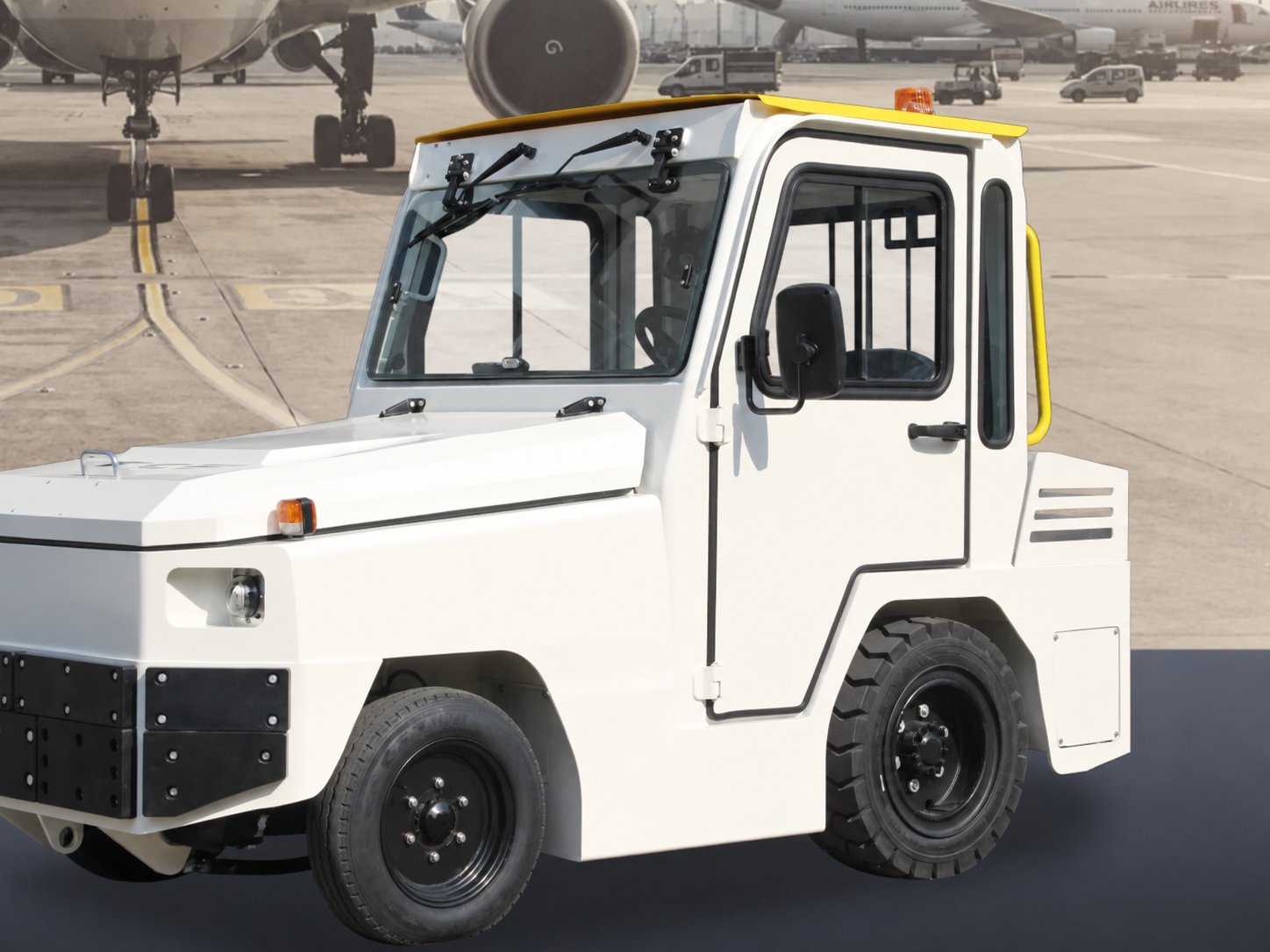 Choosing an Electric Baggage Tractor for Airport Ramps