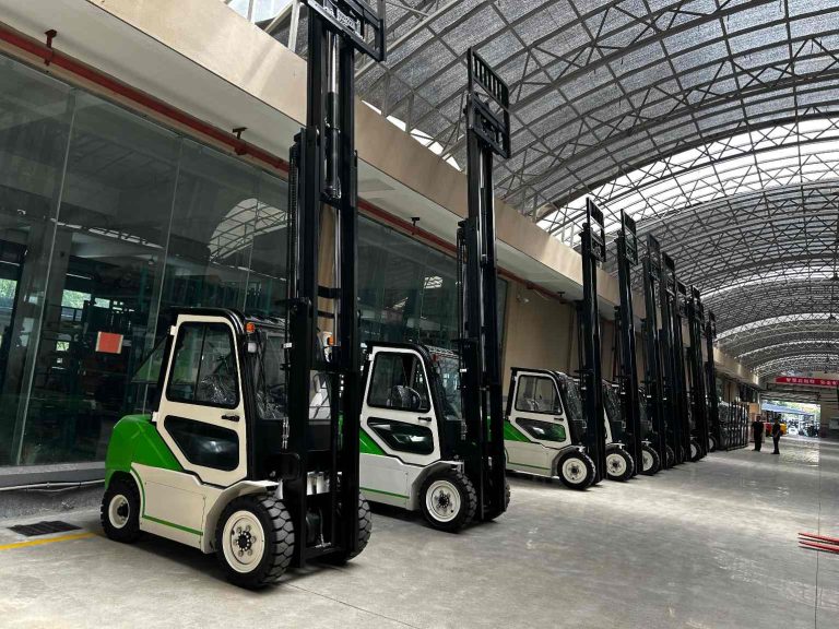 Electric Forklift Advancements Driving Modern Warehouse Efficiency