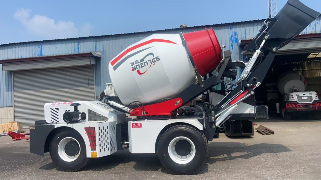 Self Loading Machine Isolated View 3.5m³ Self Loading Mixer Series | Standard, Custom & Rotation - jinchengyu