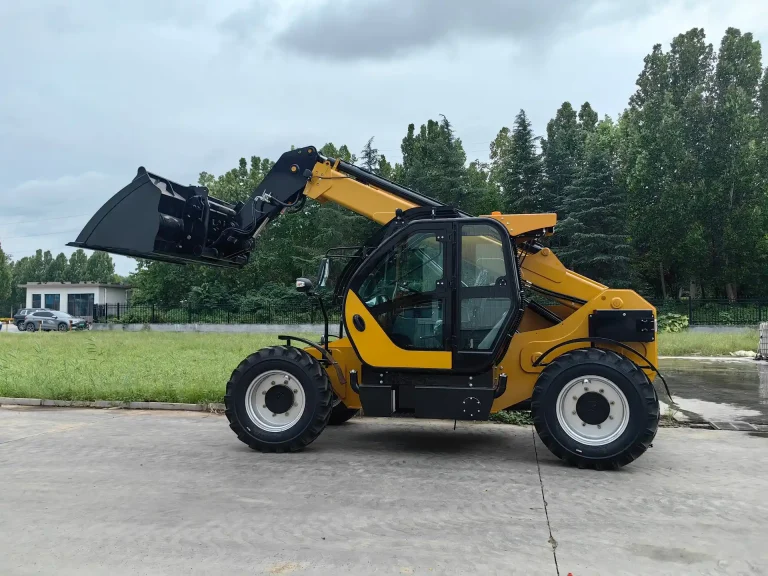 T3507 Telescopic Handler side view
